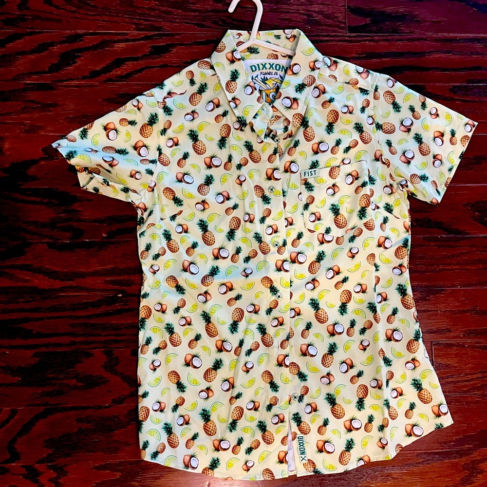Dixxon FIST pineapple button up